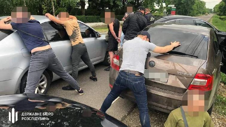 переправники ухилянтів