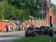 На фото: у РФ заарештували масовку з прапорами ЛГБТ та України