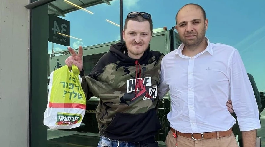 на фото: Олександр