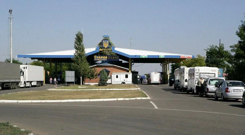 На фото: КПВВ "Старокозаче"