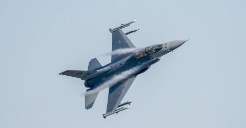 F-16