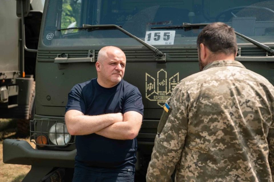Павел Коваль прибув на фронт й долучився до передачі техніки ЗСУ