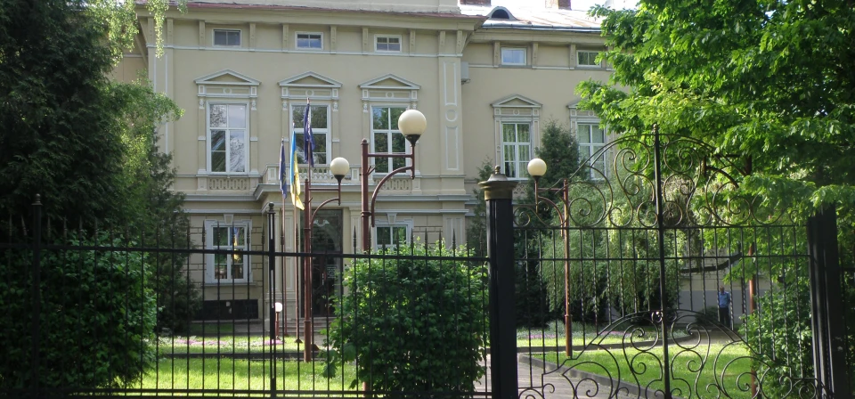 Львівська залізнична лікарня
