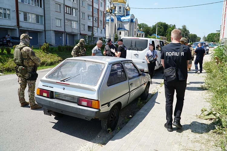 затримання торговців зброєю на Тернопільщині