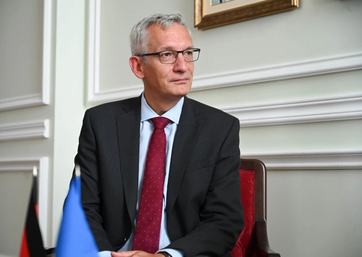 Мартін Єгер