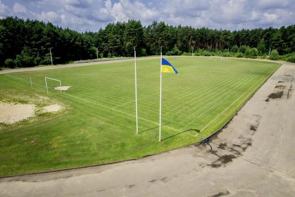 Стадіон у Новояворівську, який мають реконструювати