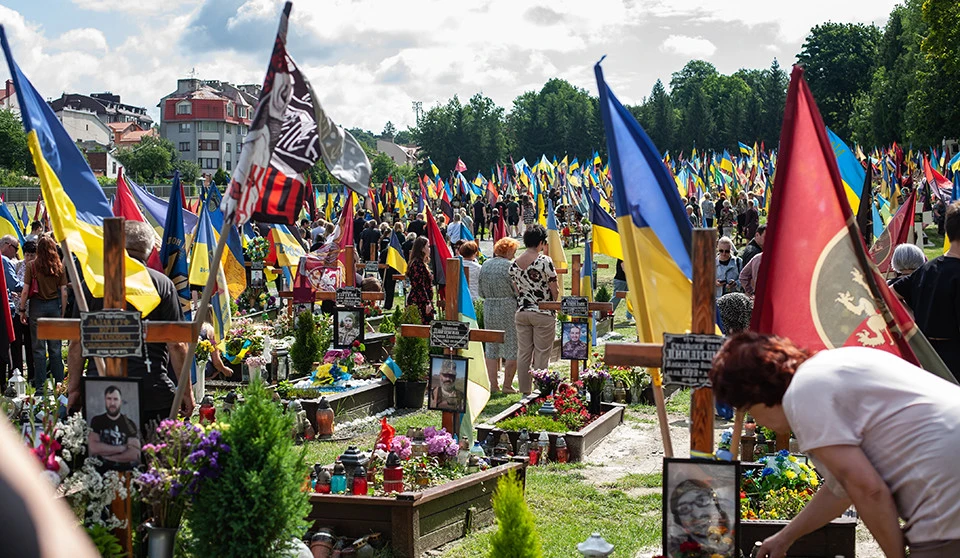 шанування пам'яті жертв теракту в Оленівці, Марсове поле