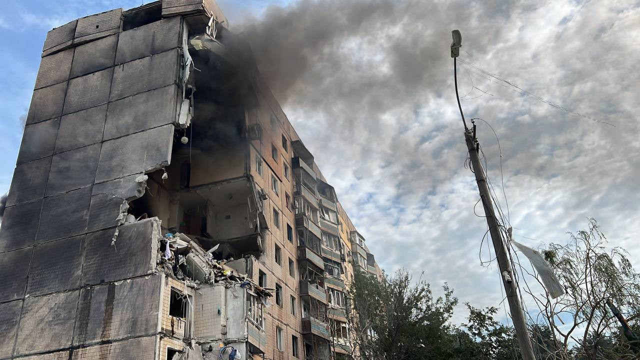 Наслідки ракетного удару по Кривому Рогу