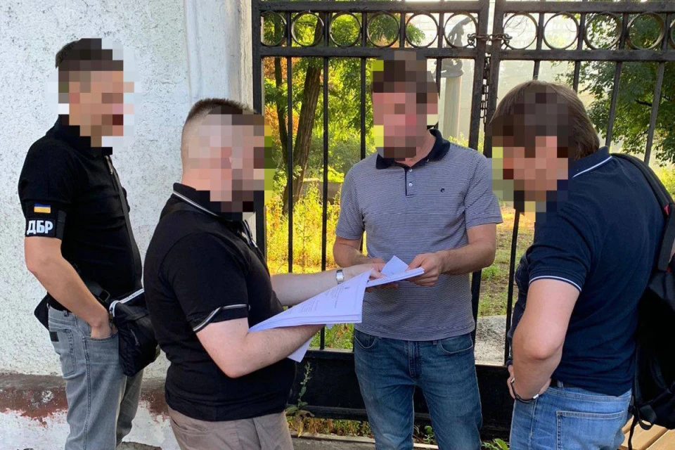 Трьох депутатів Київради підозрюють в ухиленні від військової служби