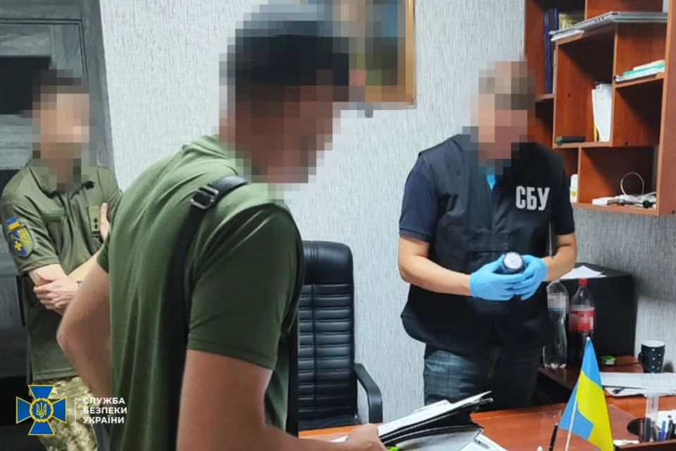 СБУ затримала співробітника ТЦК на Полтавщині