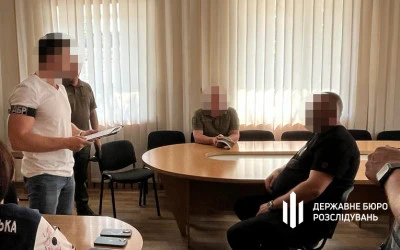 На Дніпропетровщині викрили працівника колонії, який обіцяв в'язню випустити його раніше