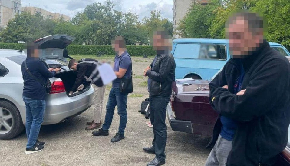 підозрюваний в хабарництві посадовець навчального закладу Львова