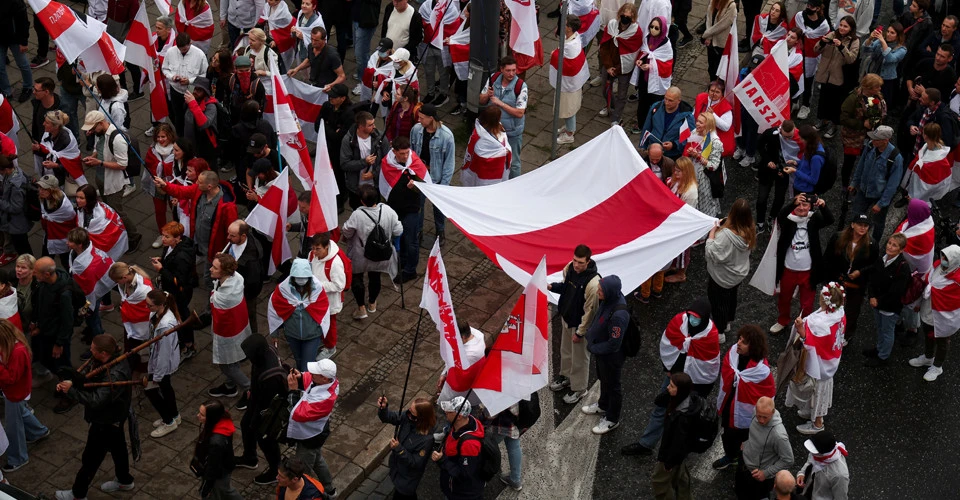 марш білоруської опозиції у Варшаві