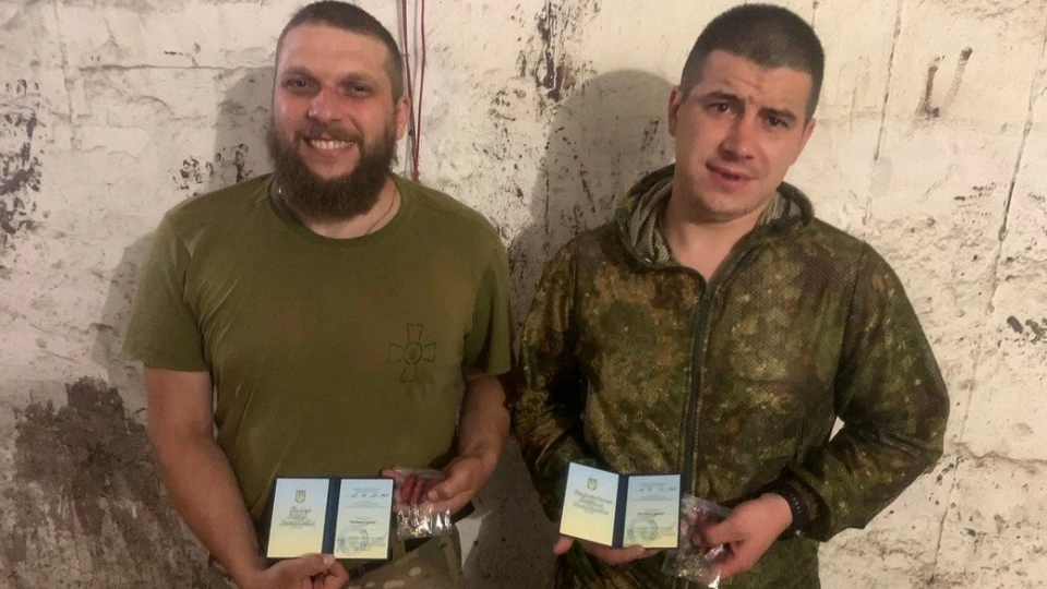 військові з нагородами