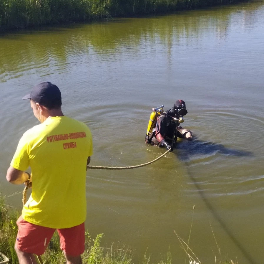 втопився чоловік втопився чоловік