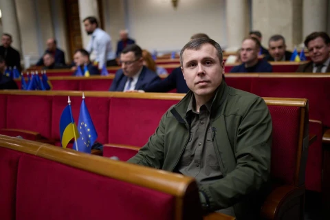 Роман Костенко
