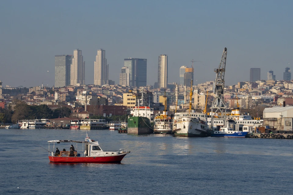 суднобудівний завод в Туреччині поблизу Стамбулу