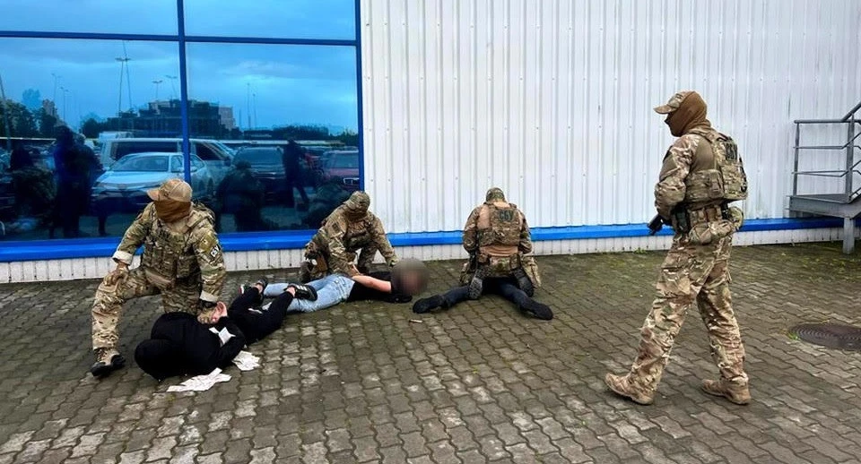 затримання військових-вимагачів