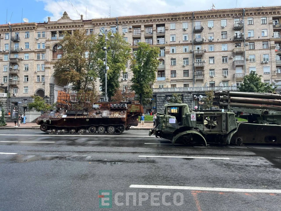 "Парад" знищеної російської техніки на Хрещатику