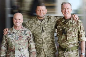 Тоні Радакін, Валерій Залужний і Крістофер Каволі