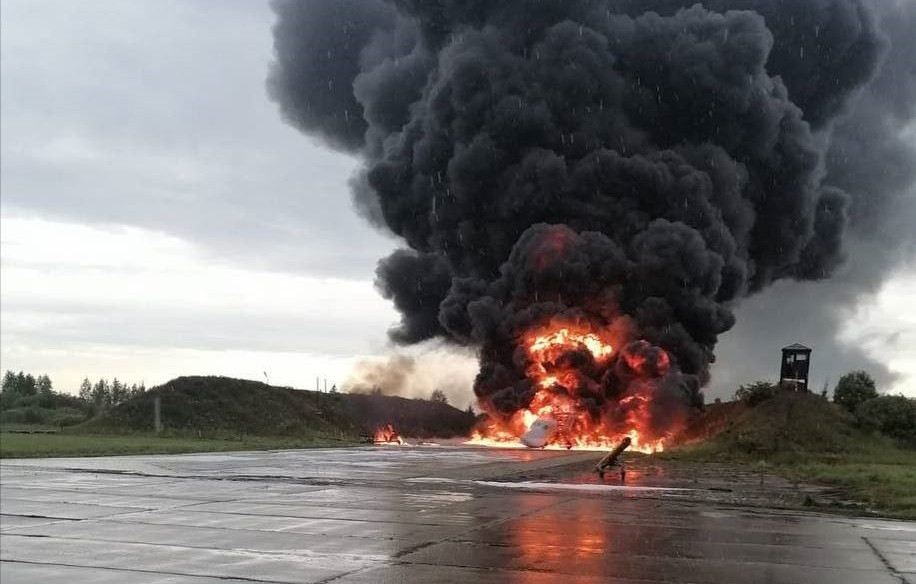 Знищені ІЛ-76 у Пскові: які ще російські аеродроми зазнали атак під час  війни