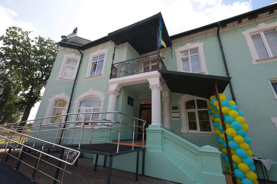 Пасіки-Зубрицькі, гімназія