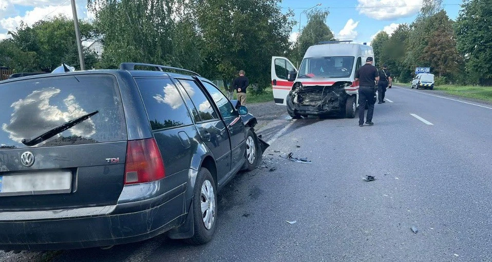 ДТП зі швидкою біля Луцька