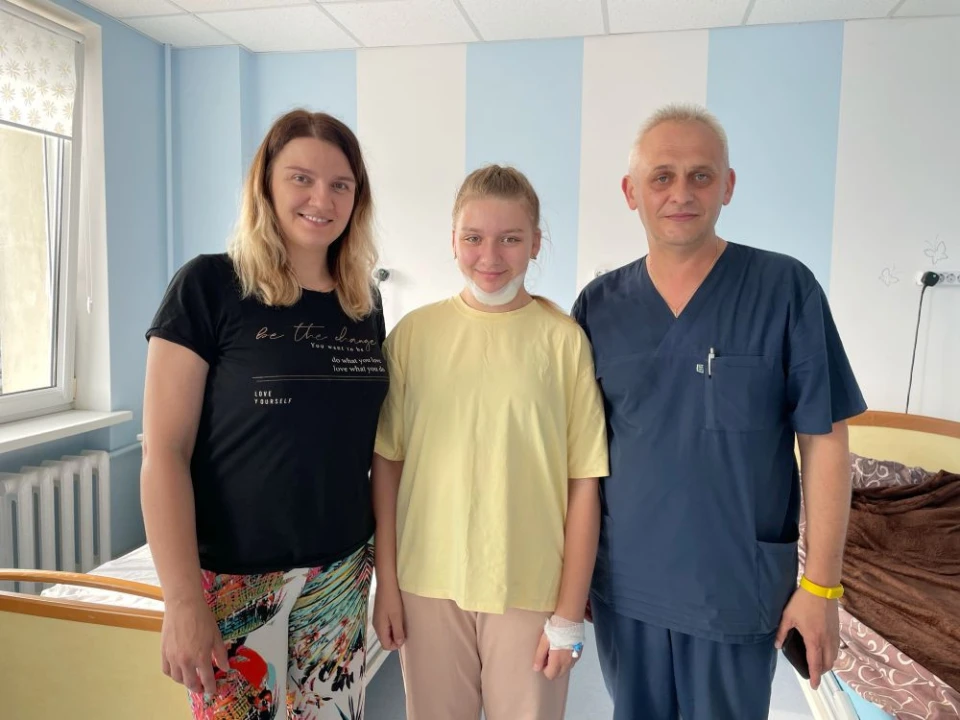 дівчинка, кіста якої перетворилася на ґулю з гноєм