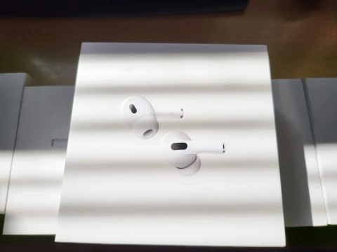 бездротові навушники Apple AirPods Pro