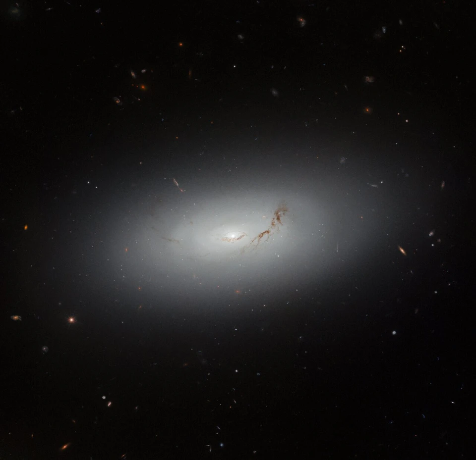 На фото: галактика NGC 3156
