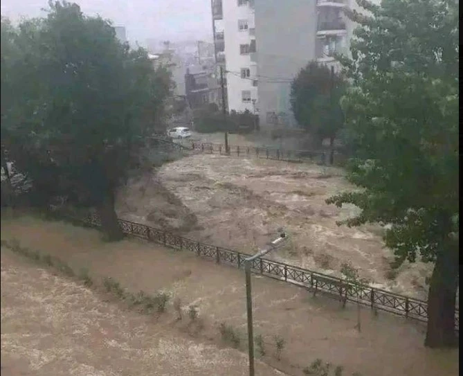 світ, Лівія, повінь