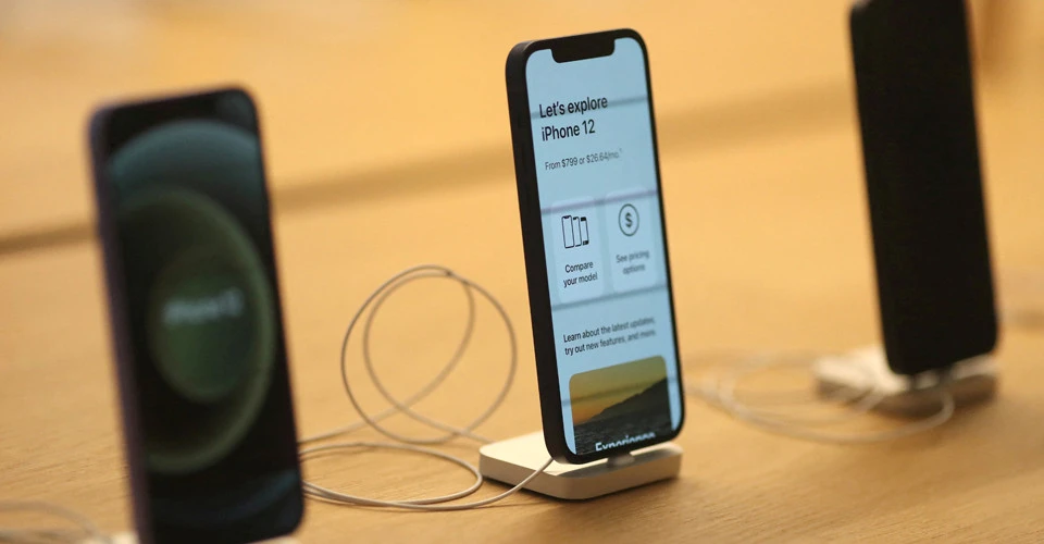 iPhone 12