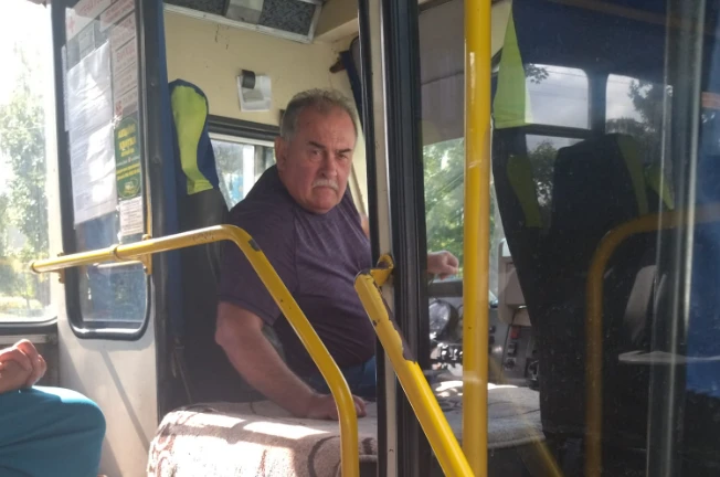 водій, який не зупиняється військовому