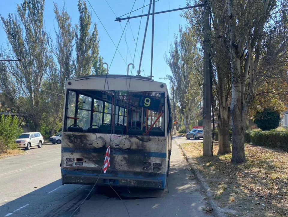 Росіяни обстріляли тролейбус у Херсоні