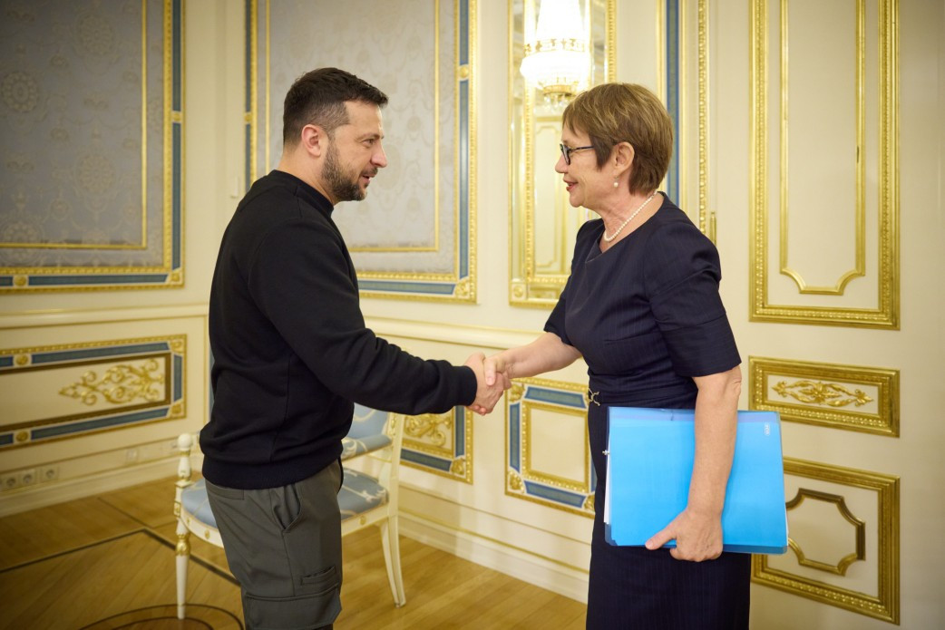 на фото президент України з президенткою ЄБРР