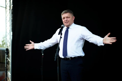 Роберт Фіцо