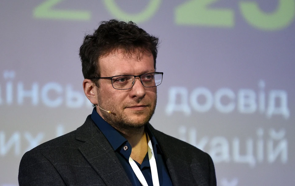 Пітер Померанцев