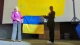 прапор України з відбитками ніжок немовлят