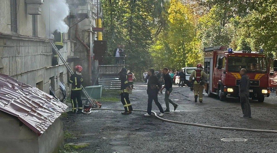 пожежа, пологовий будинок на Мечнікова у Львові