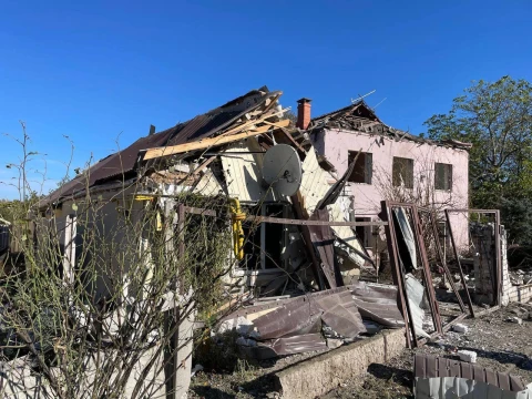 Наслідки влучання російської ракети по селу Обухівка Дніпропетровської області