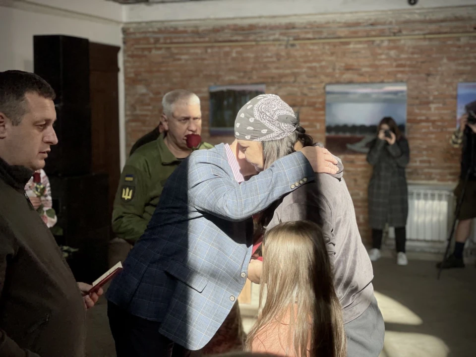 вручення нагород родинам загиблих бійців