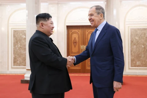 Росія, Сергій Лавров, Кім Чен Ин, КНДР, туризм