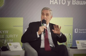Генерал Дуглас Люте, експосол США при НАТО