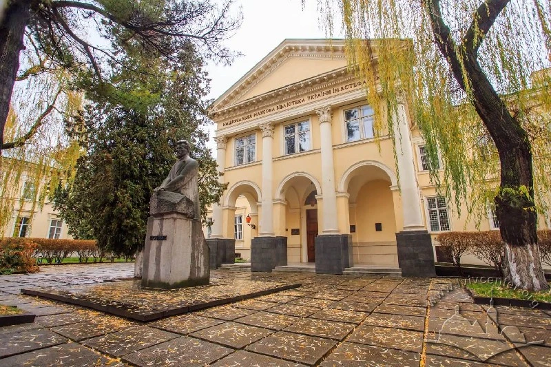 Бібліотека ім. В. Стефаника
