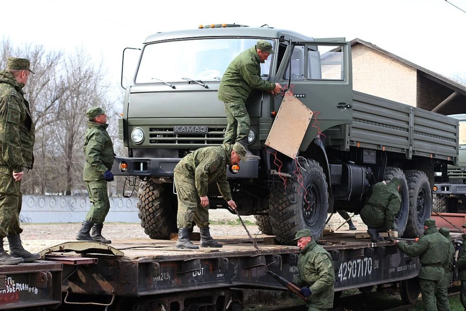 КАМАЗ, російська армія, терористи, окупант
