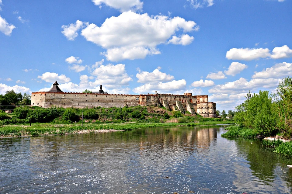 Меджибіж