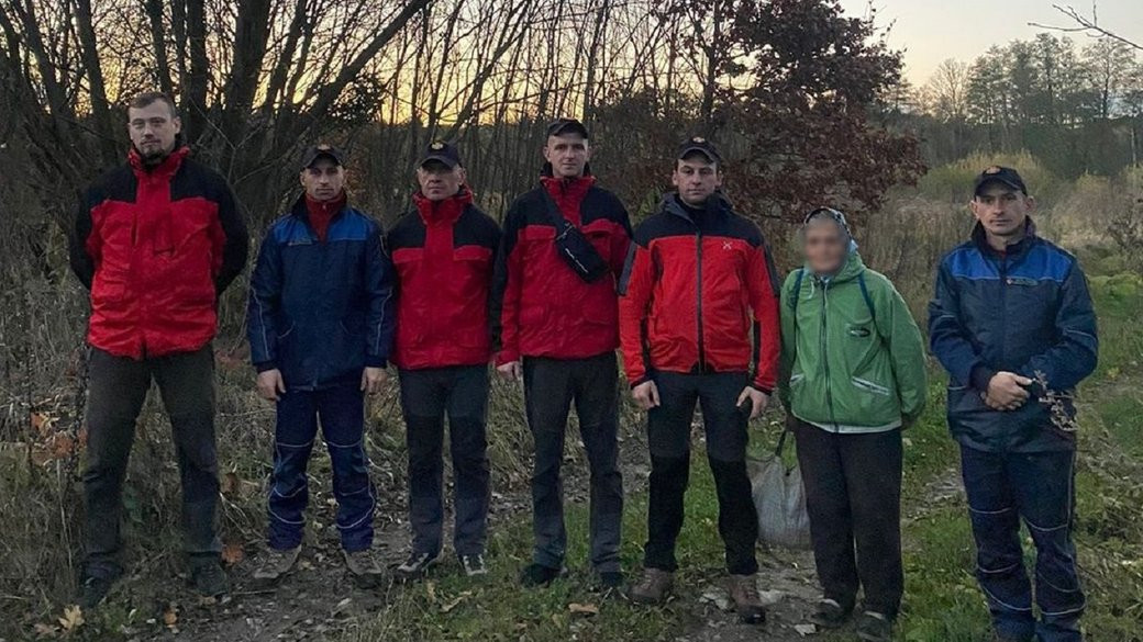 жінка, яку врятували з лісу