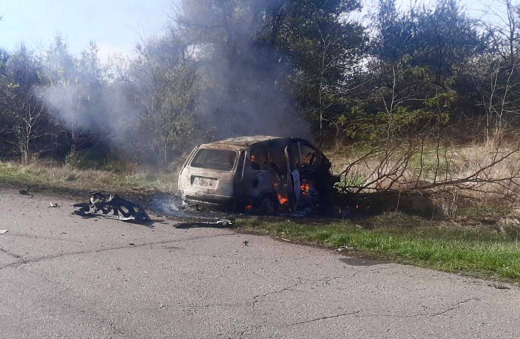 Окупанти обстріляли авто в передмісті Херсона