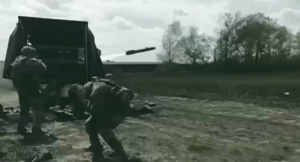 Ukrainian Armed Forces hit Russian troops with Brimstone missiles (video screenshot)