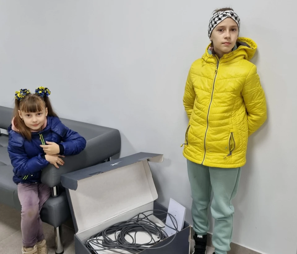 Доньки полеглого на війні волинянина віддали гроші на Starlink